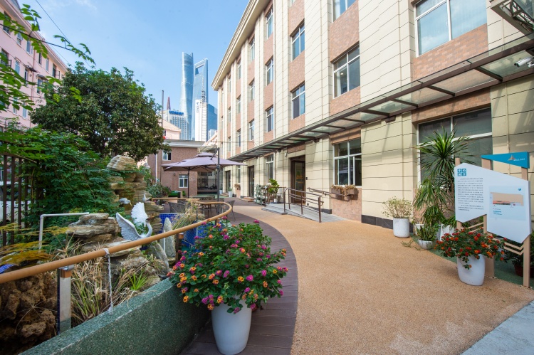 浦东探索新时代养老模式把为老服务嵌入社区